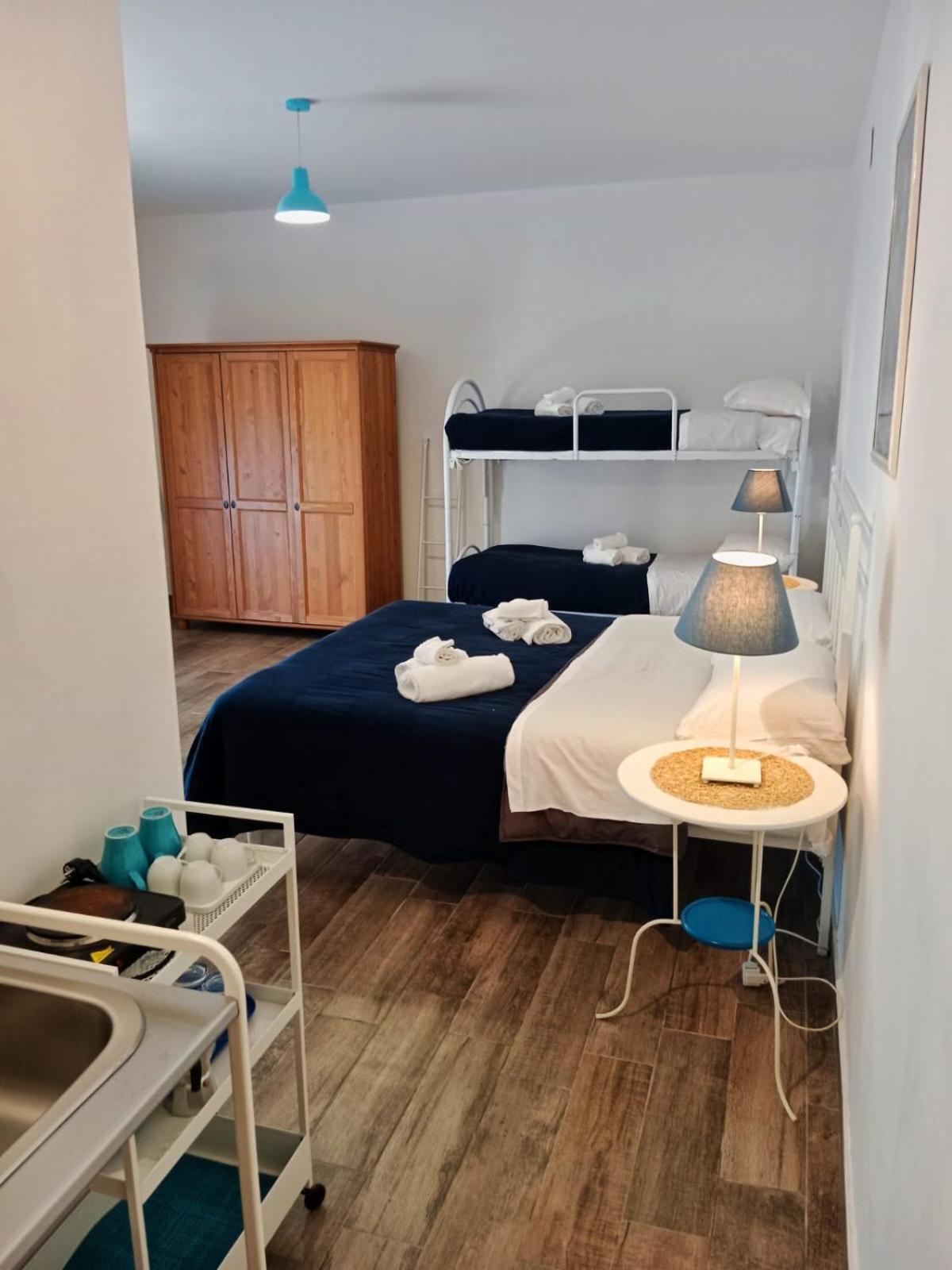 Brezza Marina Studios Montesilvano Marina Exteriör bild